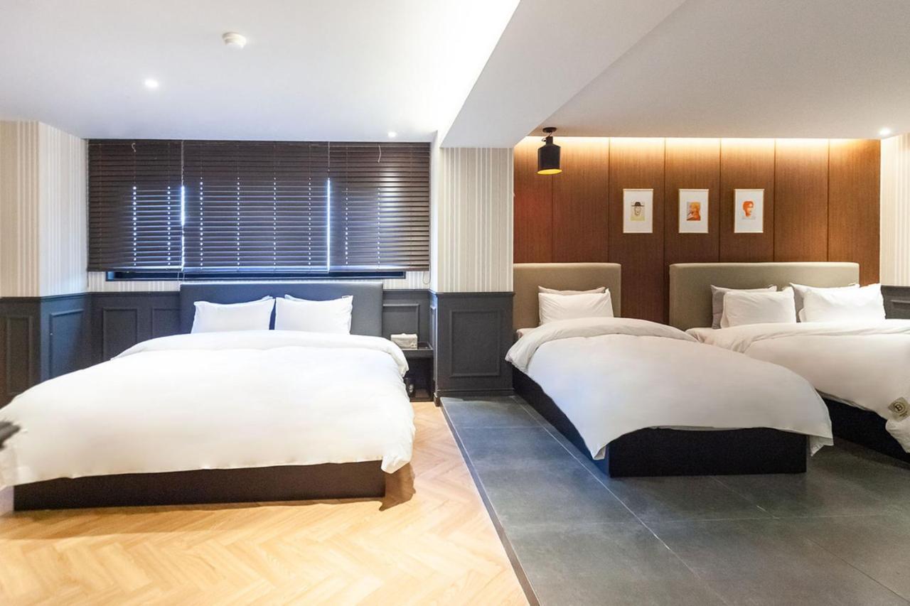 Brown Dot Hotel Seomyeon Пусан Екстериор снимка